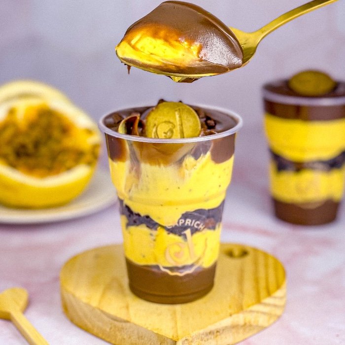 Copo Maracujá com Chocolate